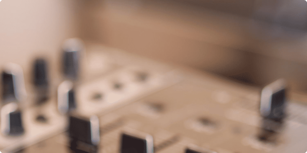 Quel contrôleur DJ choisir pour bien débuter ?