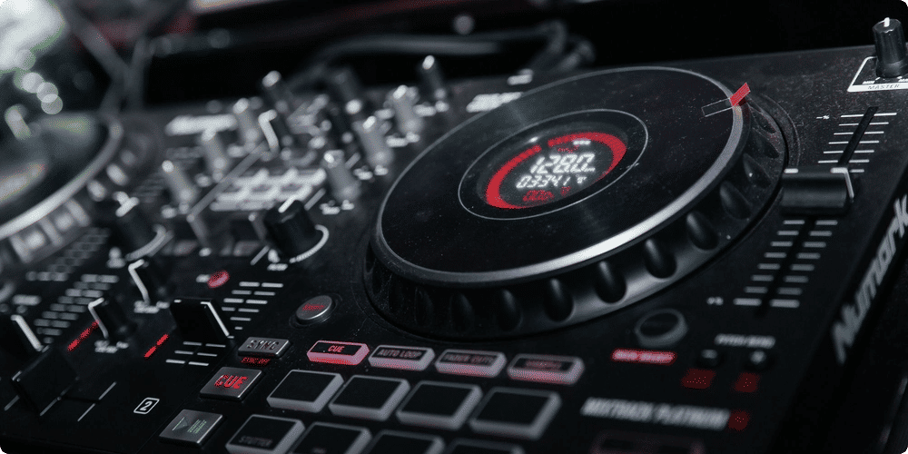 Fonctionnalités avancées des contrôleurs DJ haut de gamme