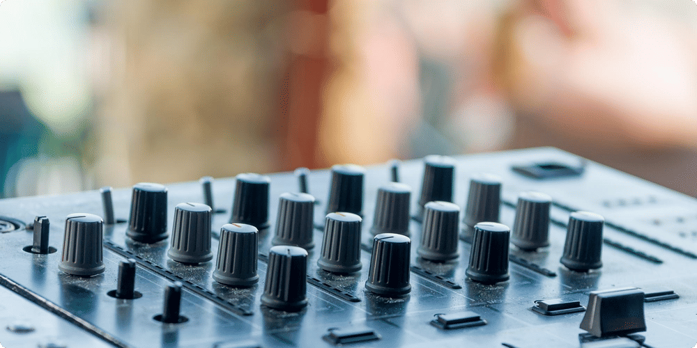 Comment choisir le bon contrôleur DJ