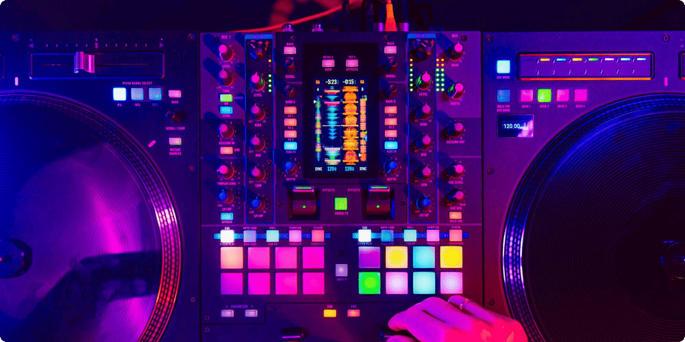Les avantages d'un contrôleur DJ